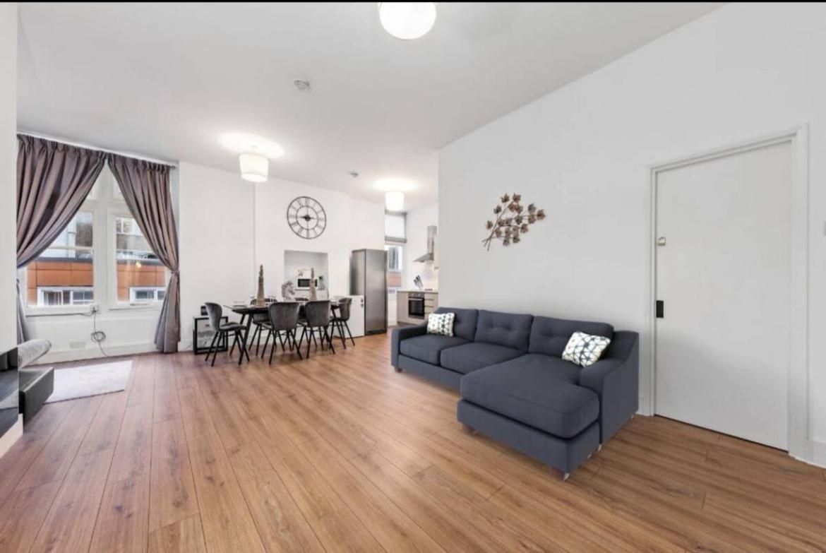 Majestic 2-Bedroom Flat In Knightsbridge-Hyde Park Kb70 런던 외부 사진