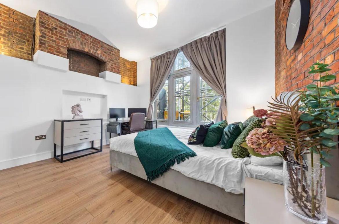 Majestic 2-Bedroom Flat In Knightsbridge-Hyde Park Kb70 런던 외부 사진